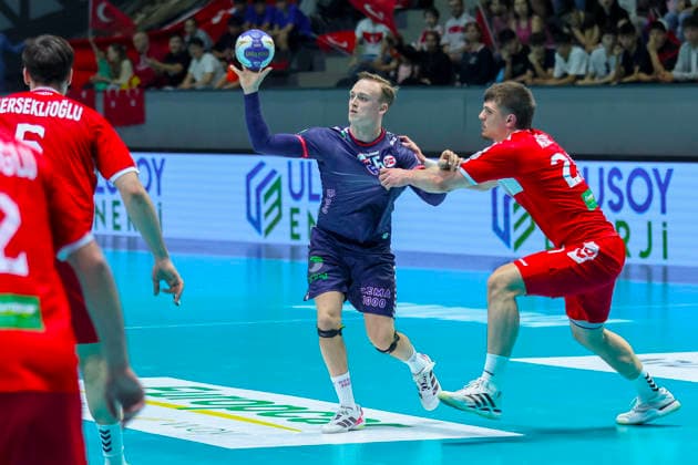 Men s World Cup qualifying match in handball Turkey Norway Ankara 20260516 Norway s Vetle Ronningen and Robin Paulsen Haug before the World Championship qualifying match in men s handball between Turkey and Norway at the THF Spor Complex in Ankara Photo Adem Atlan NTB Ankara Turkey EDITORIAL USE ONLY RESTRICTED USE FOR BETTING COMPANIES  Copyright: xAdemxAltanx xNTBx