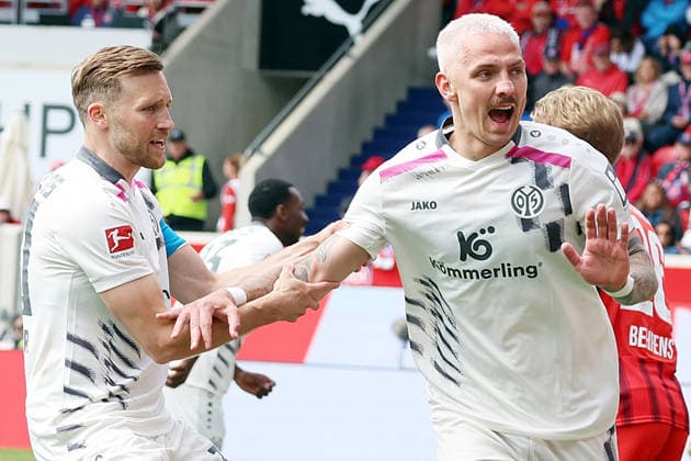16 05 2026, xrekx, Fussball 1 Bundesliga, 1 FC Heidenheim FSV Mainz 05 v l Torjubel nach dem Tor zum celebrating the goal celebrate 0 1 durch Phillip Tietz 1 FSV Mainz 05 mit Silvan Widmer 1 FSV Mainz 05 DFL DFB REGULATIONS PROHIBIT ANY USE OF PHOTOGRAPHS as IMAGE SEQUENCES and or QUASI VIDEO Heidenheim