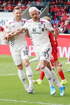 16 05 2026, xrekx, Fussball 1 Bundesliga, 1 FC Heidenheim FSV Mainz 05 v l Torjubel nach dem Tor zum celebrating the goal celebrate 0 1 durch Phillip Tietz 1 FSV Mainz 05 mit Silvan Widmer 1 FSV Mainz 05 DFL DFB REGULATIONS PROHIBIT ANY USE OF PHOTOGRAPHS as IMAGE SEQUENCES and or QUASI VIDEO Heidenheim