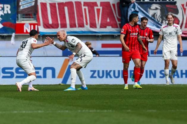 Nadiem Amiri 10 1 FSV Mainz 05 and goal scorer Phillip Tietz 20 1 FSV Mainz 05 cheer after the 0 1, joy, emotion, 1 FC Heidenheim vs 1 FSV Mainz 05, football, men, Bundesliga, DFL, season 2025 2026, 34 matchday, second round, 16 05 2026 DFB regulations prohibit any use of photographs as image sequences and or quasi video Heidenheim Baden Wuerttemberg Germany Copyright: xkolbert-press MartinxAgüerax