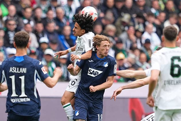 16 05 2026, xydrx, Men, Soccer, 1 Bundesliga, Borussia Mönchengladbach TSG 1899 Hoffenheim, Season 2025 2026, Borussia Park Wael Mohya Borussia Mönchengladbach, 36 in duel against Wouter Burger TSG 1899 Hoffenheim, 18 DFB regulations prohibit any use of photographs as image sequences and or quasi video Copyright: HMBxMedia YannisxDreimann