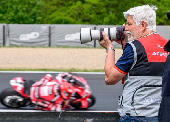 World Superbike Championship - WorldSBK Czech Round 2026, the first WorldSSP race, at Autodrom Most, in Most, Czech Republic, on May 16, 2026. Czech President Petr Pavel photographs the race. (CTKxPhoto OndrejxHajek) CTKPhotoP2026051603749  CTKPhotoP2026051603749