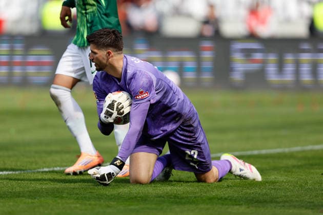 Soccer I Men I Season 2025 2026 I Bundesliga I FC St Pauli VfL Wolfsburg I 16 05 2026 Nikola Vasilj 22, FC St Pauli Hamburg Millerntor Stadion Niedersachsen Germany Copyright: xLobeca CedricxSiefkerx