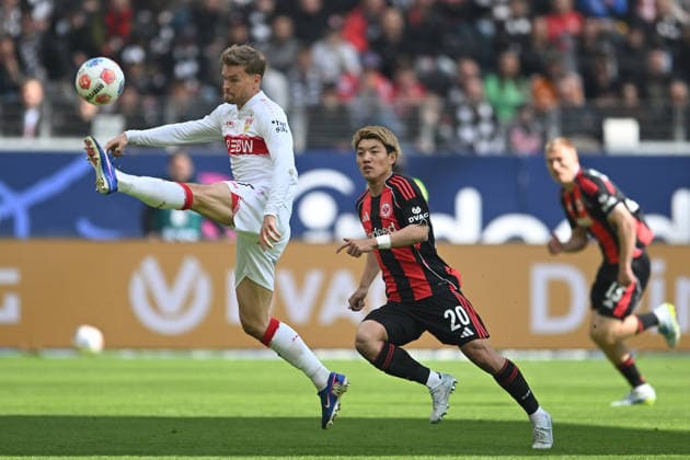 Soccer 1 Bundesliga 34 Matchday Eintracht Frankfurt VfB Stuttgart on 16 05 2026 at Deutsche Bank Park in Frankfurt Maximilian Mittelstädt Stuttgart , left Ritsu Doan Frankfurt , right DFL regulations prohibit any use of photographs as image sequences and or quasi video xJKx