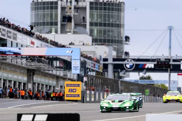 NÜRBURG - Red Bull Team ABT with the Lamborghini Huracan GT3, driven by Dutchman Nicky Catsburg among others, at the start of the 24 Hours of Nürburgring at the German circuit in the Eifel. SANDER KONING ANP xVIxANPxSportx xxANPxIVx 558449990 originalFilename: 558449990.jpg