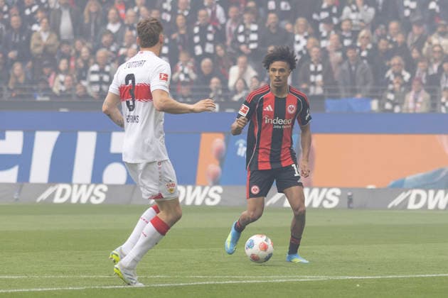 1 Bundesliga Eintracht Frankfurt VfB Stuttgart, 16 05 2026 Jean Bahoya Eintracht Frankfurt 19 Ramon Hendriks VfB Stuttgart 3 in a duel for the ball, Eintracht Frankfurt VfB Stuttgart, Frankfurt, Deutsche Bank Park, 16 5 2026 Copyright: xBEAUTIFULxSPORTS Gawlikx