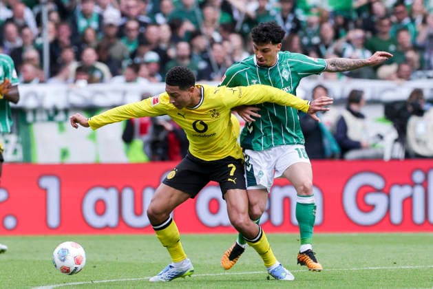 Jobe Bellingham Borussia Dortmund and Cameron Puertas Werder Bremen battle for the ball, Bundesliga, SV Werder Bremen v Borussia Dortmund, Weserstadion, May 16, 2026 in Bremen, Germany Photo by Marco Steinbrenner DeFodi Images Jobe Bellingham Borussia Dortmund and Cameron Puertas Werder Bremen battle for the ball, Bundesliga, SV Werder Bremen v Borussia Dortmund, Weserstadion, May 16, 2026 in Bremen, Germany Photo by Marco Steinbrenner DeFodi Images DFL regulations prohibit any use of photographs as image sequences and or quasi video