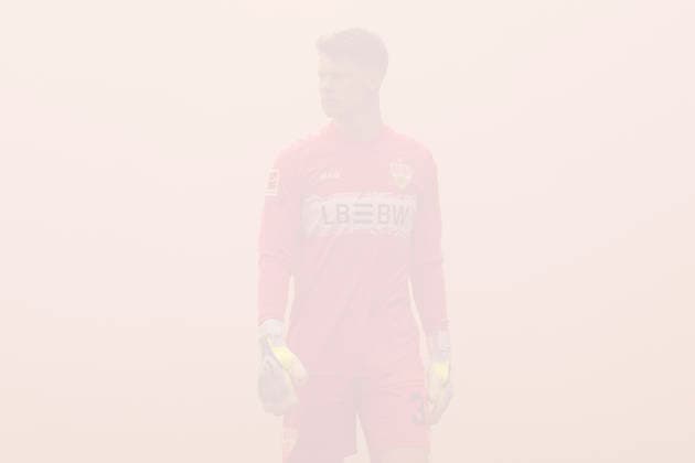 1 Soccer Bundesliga Eintracht Frankfurt VfB Stuttgart, 16 05 2026 Alexander Nübel VfB Stuttgart 33 in the fog of Frankfurt, clipping, portrait portrait, Eintracht Frankfurt VfB Stuttgart, Frankfurt, Deutsche Bank Park, 16 5 2026 Copyright: xBEAUTIFULxSPORTS Gawlikx