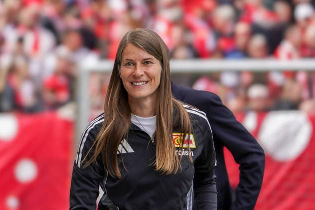 Germany Bundesliga 2025 2026, 34 Matchday 1 FC Union Berlin vs FC Augsburg An der Alten Försterei Berlin Portrait photo, portrait, single shot, portrait Marie Louise Eta Coach 1 FC Union Berlin Facial expression, facial expression, emotion Berlin Copyright: xAymanxAlahmedx