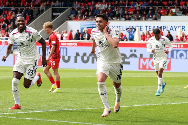 16 05 2026, xrekx, Fussball 1 Bundesliga, 1 FC Heidenheim FSV Mainz 05 v l Torjubel nach dem Tor zum celebrating the goal celebrate 0 2 durch Nadiem Amiri 1 FSV Mainz 05 DFL DFB REGULATIONS PROHIBIT ANY USE OF PHOTOGRAPHS as IMAGE SEQUENCES and or QUASI VIDEO Heidenheim