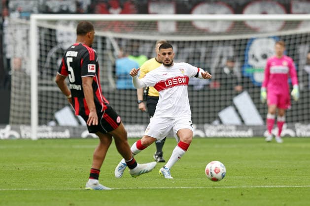 16 05 2026, xovx, Fußball Fußball Bundesliga, Eintracht Frankfurt VfB Stuttgart v l Aurele Amenda Eintracht Frankfurt , Deniz Undav VfB Stuttgart DFL DFB REGULATIONS PROHIBIT ANY USE OF PHOTOGRAPHS as IMAGE SEQUENCES and or QUASI VIDEO emspor Frankfurt