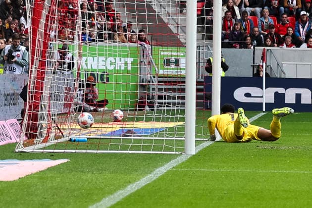 2 1 Goal for RB Leipzig by Assan Ouedraogo RB Leipzig, 20 , Germany, Soccer, 1 Bundesliga, Matchday 34, 2025 2026, SC Freiburg vs RB Leipzig, 16 05 2026, Freiburg im Breisgau Europa Park Stadion Baden Württemberg Germany Copyright: xGrantxHubbsx