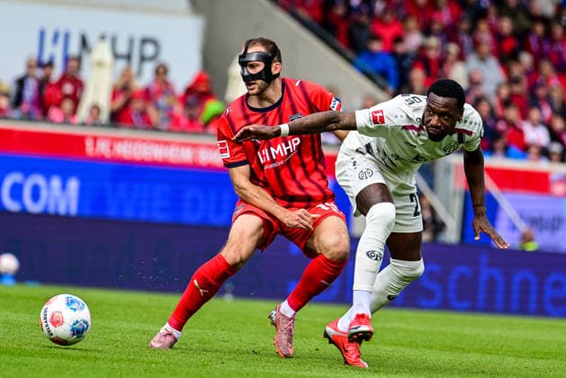 GER, 1 FBL, 1 FC Heidenheim vs 1 FSV Mainz 05 16 05 2026, Voith Arena, Heidenheim, GER, 1 FBL, 1 FC Heidenheim vs 1 FSV Mainz 05, in the picture Jonas Föhrenbach Foehrenbach Heidenheim, 19 , Sheraldo Becker Mainz, 23 nordphotoxGmbHx xHafner nph00200