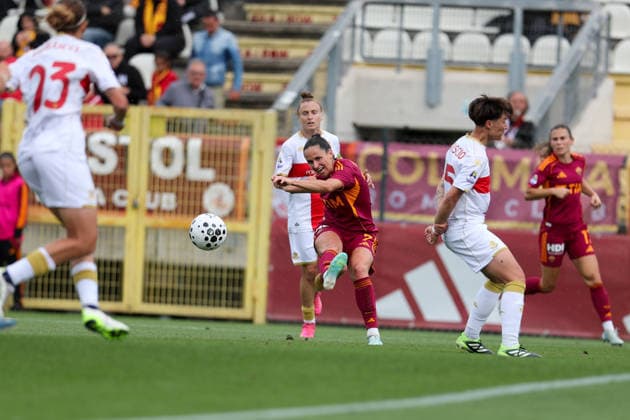 CALCIO - Serie A Femminile - AS Roma vs Genoa CFC Photo by IPA ABACAPRESS.COM84752402 - Evelyne Viens (Roma Women) during AS Roma vs Genoa CFC, Italian football Serie A Women match in Rome, Italy, May 16 2026 Rome Italy  Copyright: xIPAxSport ABACAx