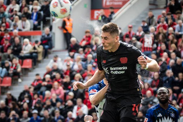 LEVERKUSEN, GERMANY - MAY 16, 2026 : Patrik Schick (Bayer 04 Leverkusen, 14) heads after a corner during the German Bundesliga match on gameday 34 between Bayer 04 Leverkusen vs. Hamburger SV at BayArena on May 16, 2026 in Leverkusen, Germany. DFL REGULATIONS PROHIBIT ANY USE OF PHOTOGRAPHS AS IMAGE SEQUENCES AND OR QUASI-VIDEO. Northrhine-Westphalia Germany Copyright: xAxelxKohringx