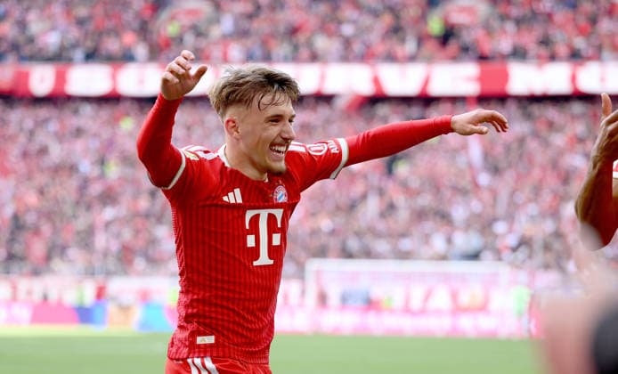 Soccer 1 Bundesliga Season 2025 2026 34 Matchday FC Bayern Muenchen 1 FC Koeln 16 05 2026 FC Bayern Muenchen Cheering after the goal for 3 1, from left , Lennart Karl