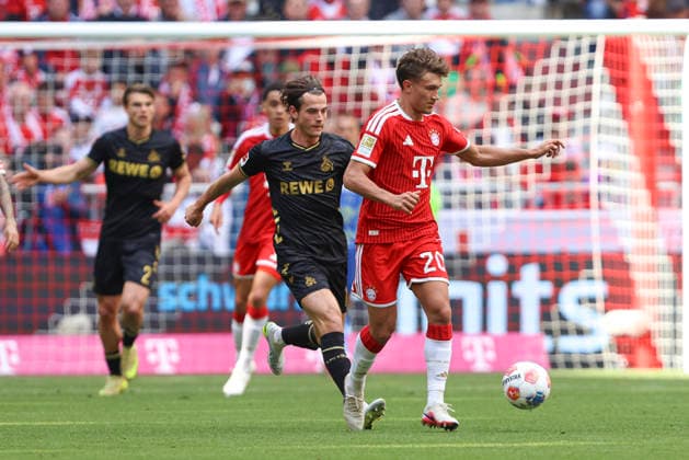 Jakub Kaminski 1 FC Köln and Tom Bischof FC Bayern München in a duel during the Bundesliga match between FC Bayern München and 1 FC Köln at Allianz Arena on May 16, 2026 in Munich, Germany Germany Photo by Oliver Kaelke DeFodi Images Jakub Kaminski 1 FC Köln and Tom Bischof FC Bayern München battle for the ball during the Bundesliga match between FC Bayern München and 1 FC Köln at Allianz Arena on May 16, 2026 in München, Germany Photo by Oliver Kaelke DeFodi Images DFL regulations prohibit any use of photographs as image sequences and or quasi video Photo by Oliver Kaelke DeFodi Images