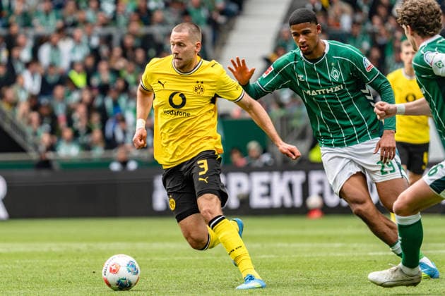 Germany Bundesliga 2025 2026 Matchday 34, SV Werder Bremen vs Borussia Dortmund Saturday, 6 05 2026 Weserstadion, Bremen Salim Musah 29 Waldemar Anton Borussia Dortmund, 3 Copyright: xCelinaxLeiersx