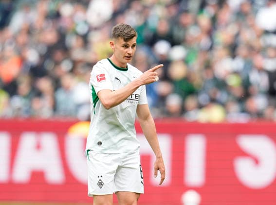 Yannik Engelhardt (Borussia Monchengladbach, 6) gestik Borussia Moenchengladbach vs TSG 1899 Hoffenheim, 1. Bundesliga, 34. Spieltag, Saison 2025 2026, Borussia-Park, Moenchengladbach, GER, 16.05.2026 DFL REGULATIONS PROHIBIT ANY USE OF PHOTOGRAPHS AS IMAGE SEQUENCES AND OR QUASI-VIDEO Foto: HMB Media Scott W. Coleman Moenchengladbach Borussia-Park Nordrhein-Westfalen GER Copyright: xScottxW.xColemanx