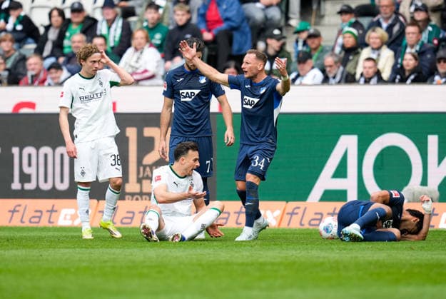 Hugo Bolin (Borussia Monchengladbach, 38), Haris Tabakovic (Borussia Monchengladbach, 15), Leon Avdullahu (TSG Hoffenheim, 7), Vladimir Coufal (TSG Hoffenheim, 34) und Ozan Kabak (TSG Hoffenheim, 5) reagiert Borussia Moenchengladbach vs TSG 1899 Hoffenheim, 1. Bundesliga, 34. Spieltag, Saison 2025 2026, Borussia-Park, Moenchengladbach, GER, 16.05.2026 DFL REGULATIONS PROHIBIT ANY USE OF PHOTOGRAPHS AS IMAGE SEQUENCES AND OR QUASI-VIDEO Foto: HMB Media Scott W. Coleman Moenchengladbach Borussia-Park Nordrhein-Westfalen GER Copyright: xScottxW.xColemanx
