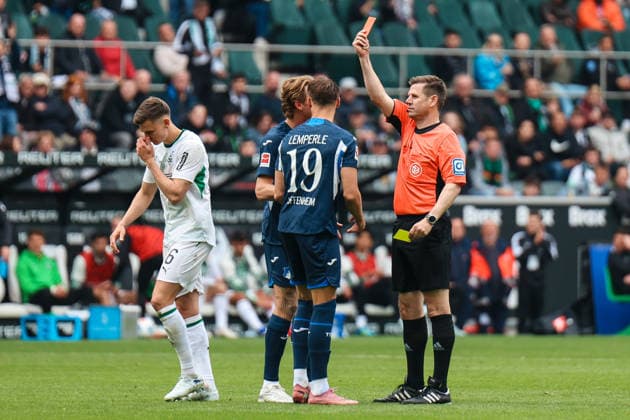 MOENCHENGLADBACH, GERMANY- MAY 16:Tim Lemperle (TSG Hoffenheim, 19) is shown a red card during the Bundesliga match between Borussia Moenchengladbach vs. TSG 1899 Hoffenheim at Borussia-Park on matchday 34 of the 1. Bundesliga on May 16, 2026 in Moenchengladbach, Germany. DFL REGULATIONS PROHIBIT ANY USE OF PHOTOGRAPHS AS IMAGE SEQUENCES AND OR QUASI-VIDEO. Copyright: xNatachaxFreisenx