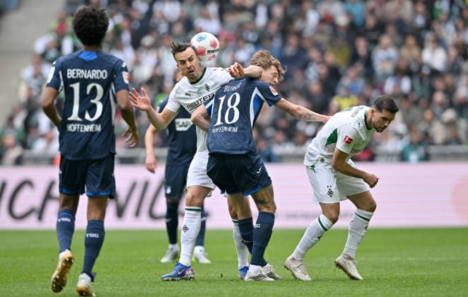 l r Bernardo 1899 Hoffenheim , Haris Tabakovic Bor Mönchengladbach , Wouter Burger 1899 Hoffenheim , Kevin Stöger Stoeger Bor Mönchengladbach action, duel, Football 1 Bundesliga, Matchday 34, Borussia Moenchengladbach TSG 1899 Hoffenheim, on 16 05 2026 in Moenchengladbach Germany DFL regulations prohibit any use of photographs as image sequences and or quasi video Â