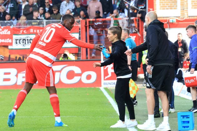 DEU, DFL, 1 FBL, 1 FC Union vs FC Augsburg, 16 05 2026, Stadion Alte Foersterei, Berlin, DEU, DFL, 1 FBL, 1 FC Union vs FC Augsburg, in the picture head coach Marie Louise Eta 1 FC Union Berlin , Ilyas Ansah 1 FC Union Berlin 10 DFL regulations prohibit any use of Photographs as image sequences and or quasi video nordphotoxGmbHx xEngler nph00076