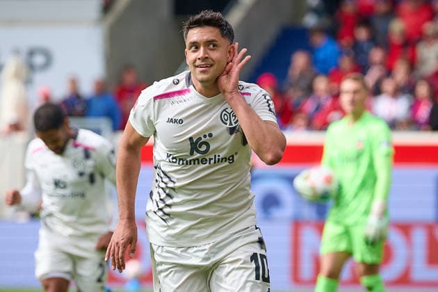 Nadiem Amiri 1 FSV Mainz 05, 10 provokes the Heidenheim fans after his goal for 0 2 GER, 1 FC Heidenheimn vs FSV Mainz 05, Football, Men, 1 Bundesliga, 34 Matchday, Season 2025 2026, 16 05 2026 DFL, DFB regulations prohibit any use of photographs as image sequences and or quasi video GER, 1 FC Heidenheimn vs FSV Mainz 05, Football, Men, 1 Bundesliga, 34 Matchday, Season 2025 2026, 16 05 2026 Heidenheim Copyright: xEibner-Pressefoto GeraldxOelze-dexStoppanyx EP_ODS
