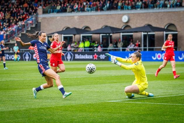 ROTTERDAM , 16-05-2026 , Het Kasteel , Season 2025 2026, Dutch Eurojackpot KNVB beker vrouwen football , match between FC Twente and PSV (cup final women) , picture shows Twente - PSV (cup final women)  x203733455x Copyright: