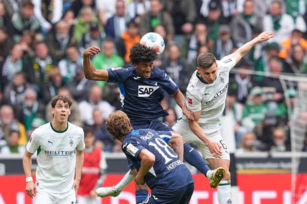 16 05 2026, xydrx, Men, Football, 1 Bundesliga, Borussia Mönchengladbach TSG 1899 Hoffenheim, Season 2025 2026, Borussia Park Bernardo Fernandes da Silva Junior TSG 1899 Hoffenheim, 13 in duel against Yannik Engelhardt Borussia Mönchengladbach, 6 DFB regulations prohibit any use of photographs as image sequences and or quasi video Copyright: HMBxMedia YannisxDreimann