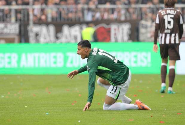 Photo Excitement after a foul on Adam DAGHIM Wolfsburg Football 1 Bundesliga , matchday 34 on Sat 16 05 2026 FC St Pauli VfL Wolfsburg