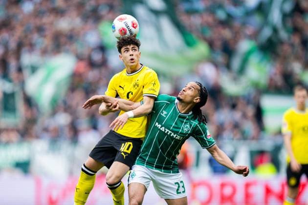 16 05 2026 Football, 2025 2026, 1 Bundesliga, Matchday 34, SV Werder Bremen Borussia Dortmund L R Samuele Inacio Dortmund , Isaac Schmidt Bremen DFL REGULATIONS PROHIBIT ANY USE OF PHOTOGRAPHS AS IMAGE SEQUENCES AND OR QUASI VIDEO