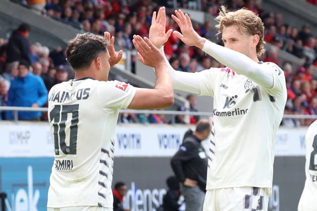 16 05 2026, xrekx, Fussball 1 Bundesliga, 1 FC Heidenheim FSV Mainz 05 v l Torjubel nach dem Tor zum celebrating the goal celebrate 0 2 durch Nadiem Amiri 1 FSV Mainz 05 mit Stefan Posch 1 FSV Mainz 05 DFL DFB REGULATIONS PROHIBIT ANY USE OF PHOTOGRAPHS as IMAGE SEQUENCES and or QUASI VIDEO Heidenheim