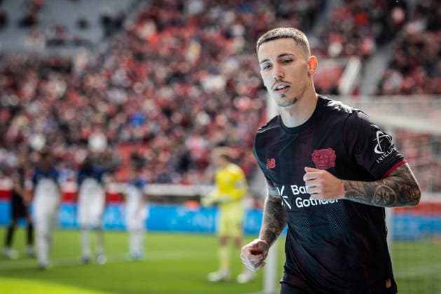 LEVERKUSEN, GERMANY - MAY 16, 2026 : Alejandro Grimaldo (Bayer 04 Leverkusen, 20)during the German Bundesliga match on gameday 34 between Bayer 04 Leverkusen vs. Hamburger SV at BayArena on May 16, 2026 in Leverkusen, Germany. DFL REGULATIONS PROHIBIT ANY USE OF PHOTOGRAPHS AS IMAGE SEQUENCES AND OR QUASI-VIDEO. Northrhine-Westphalia Germany Copyright: xAxelxKohringx