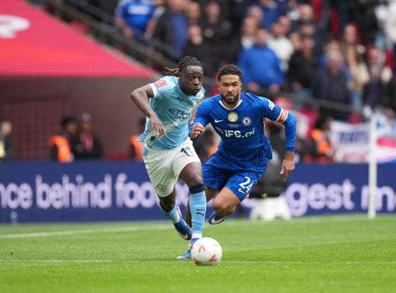 Chelsea v Manchester City FA Cup Final, Football, Wembley Stadium, London, UK - 16 May 2026 Jeremy Doku of Manchester City chased down by Reece James of Chelsea. London Wembley Stadium London UK, UK NEWSPAPERS OUT Copyright: xSeanxRyanx