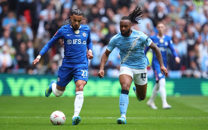 Chelsea v Manchester City - Emirates FA Cup Final Malo Gusto of Chelsea and Antoine Semenyo of Manchester City challenge during the Emirates FA Cup Final match between Chelsea and Manchester City on May 16, 2026 in London, England. WARNING! This Photograph May Only Be Used For Newspaper And Or Magazine Editorial Purposes. May Not Be Used For Publications Involving 1 player, 1 Club Or 1 Competition Without Written Authorisation From Football DataCo Ltd. For Any Queries, Please Contact Football DataCo Ltd on +44 (0) 207 864 9121 London Wembley Stadium England United Kingdom Copyright: xAllstarxPicturexLibraryxLtdx
