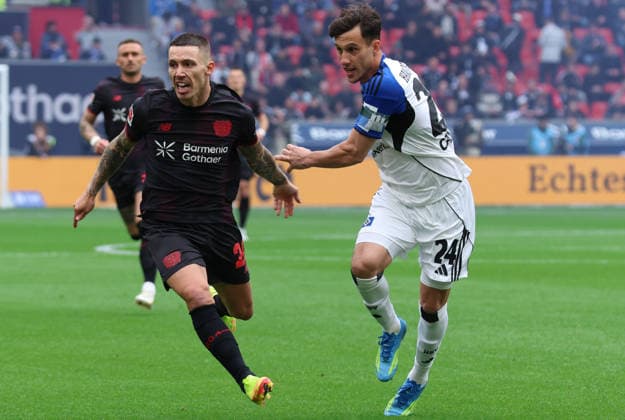 v l Alejandro Grimaldo Bayer Leverkusen, 20 , Nicolas Capaldo Hamburger SV 24 GER, Bayer 04 Leverkusen vs Hamburger SV, Football, 1 Bundesliga , 34 Matchday, Season 2025 2026, 16 05 2026 DFL DFB REGULATIONS PROHIBIT ANY USE OF PHOTOGRAPHS as IMAGE SEQUENCES and or QUASI VIDEO GER, Bayer 04 Leverkusen vs Hamburger SV, Football, 1 Bundesliga , 34 Matchday, Season 2025 2026, 16 05 2026 Leverkusen Copyright: xEibner-Pressefotox xThomasxStoeckerx EP_TSR
