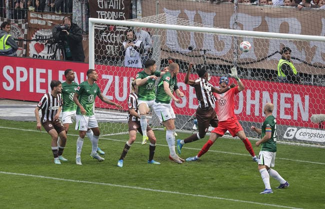 Here Abdoulie Ceesay FC St Pauli scores the 1 1 Football, 1 BL, Season 2025 2026, Men, FC St Pauli vs VfL Wolfsburg, Matchday 34 DFL REGULATIONS PROHIBIT ANY USE OF PHOTOGRAPHS AS IMAGE SEQUENCES AND OR QUASI VIDEO