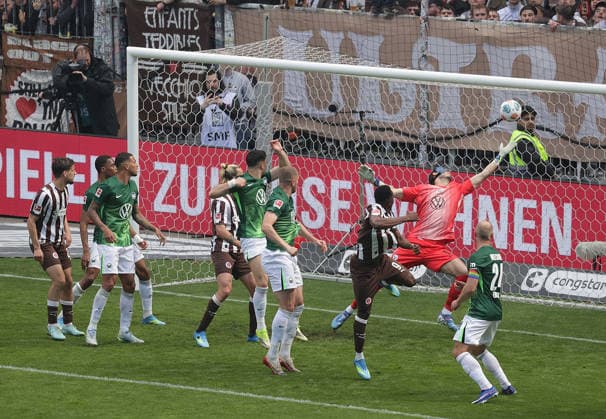 Here Abdoulie Ceesay FC St Pauli scores the goal to 1 1 Football, 1 BL, Season 2025 2026, Men, FC St Pauli vs VfL Wolfsburg, Matchday 34 DFL REGULATIONS PROHIBIT ANY USE OF PHOTOGRAPHS AS IMAGE SEQUENCES AND OR QUASI VIDEO