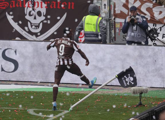 1 1 by Abdoulie Ceesay FC St Pauli Football, 1 BL, Season 2025 2026, Men, FC St Pauli vs VfL Wolfsburg, Matchday 34 DFL REGULATIONS PROHIBIT ANY USE OF PHOTOGRAPHS AS IMAGE SEQUENCES AND OR QUASI VIDEO