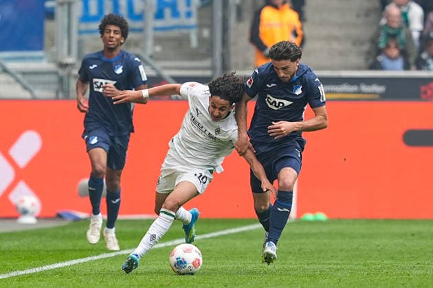 16 05 2026, xydrx, Men, Soccer, 1 Bundesliga, Borussia Mönchengladbach TSG 1899 Hoffenheim, Season 2025 2026, Borussia Park Wael Mohya Borussia Mönchengladbach, 36 in duel against Leon Avdullahu TSG 1899 Hoffenheim, 7 DFB regulations prohibit any use of photographs as image sequences and or quasi video Copyright: HMBxMedia YannisxDreimann