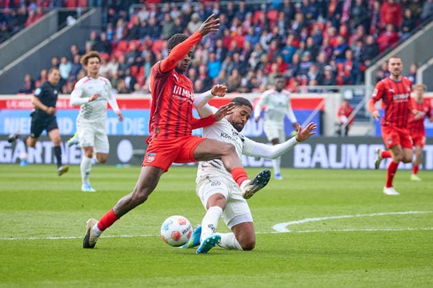 Duel between Christian Conteh 1 FC Heidenheim, 10 and Phillipp Mwene 1 FSV Mainz 05, 02 GER, 1 FC Heidenheimn vs FSV Mainz 05, Football, Men, 1 Bundesliga, 34 Matchday, Season 2025 2026, 16 05 2026 DFL, DFB regulations prohibit any use of photographs as image sequences and or quasi video GER, 1 FC Heidenheimn vs FSV Mainz 05, Football, Men, 1 Bundesliga, 34 Matchday, Season 2025 2026, 16 05 2026 Heidenheim Copyright: xEibner-Pressefoto GeraldxOelze-dexStoppanyx EP_ODS