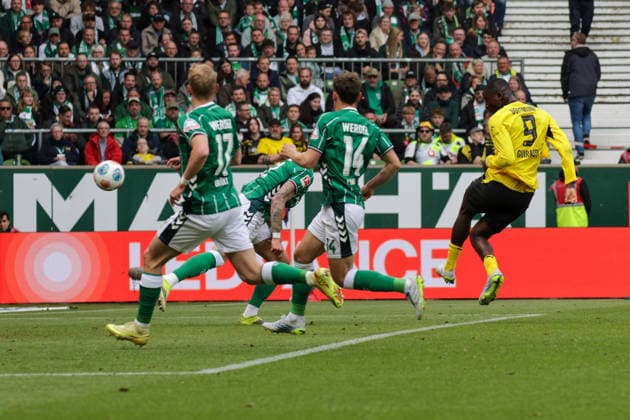 16 05 2026, xgrfx, Soccer 1 Bundesliga, SV Werder Bremen Borussia Dortmund v l Goal, Serhou Guirassy to 0 1 Borussia Dortmund DFL DFB REGULATIONS PROHIBIT ANY USE OF PHOTOGRAPHS as IMAGE SEQUENCES and or QUASI VIDEO Bremen