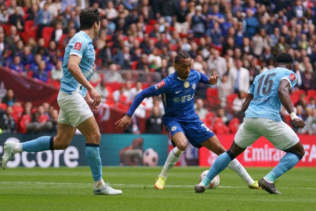 Chelsea v Manchester City, Emirates FA Cup Final Joao Pedro of Chelsea under pressure from Marc GuÃ hi of Manchester City and Rodri of Manchester City during the Chelsea v Manchester City Emirates FA Cup Final match at Wembley Stadium, London, England on 16 May 2026 Credit: Dylan Hepworth Every Second Media Editorial use only. All images are copyright Every Second Media Limited. No images may be reproduced without prior permission. Copyright: xIMAGO EveryxSecondxMediax ESM-1997-0047 DylanxHepworthx xEveryxSecondxMediax