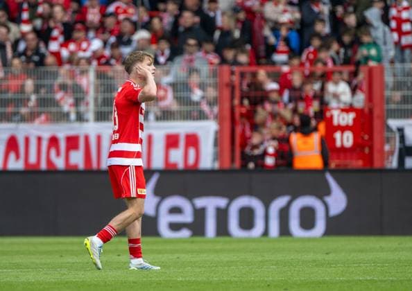 Soccer, Men, Season 2025 2026, 1 Bundesliga 34 Matchday , 1 FC Union Berlin FC Augsburg, Andras Schäfer 1 FC Union , Cheers after goal to 3 0, 16 05 2026, Copyright: xMatthiasxKochx