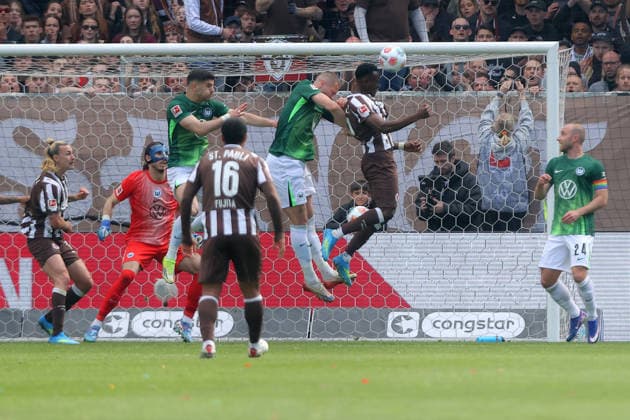 16 05 2026, xtgx, Fussball 1 Bundesliga, FC St Pauli VfL Wolfsburg v l Abdoulie Ceesay FC St Pauli Torschuetze, erzielt das Tor, Treffer, scores the goal 1 1 DFL DFB REGULATIONS PROHIBIT ANY USE OF PHOTOGRAPHS as IMAGE SEQUENCES and or QUASI VIDEO Hamburg