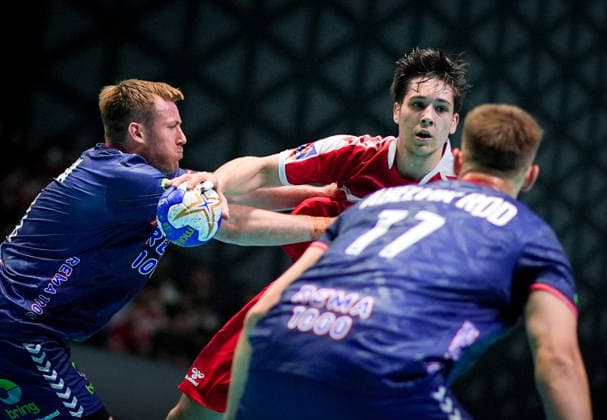Turkiye v Norway - World Handball Championship Qualifiers ANKARA, TURKIYE - MAY 16: Magnus Abelvik (77) of Norway competes against his opponent during the 2027 IHF Men s World Handball Championship European Qualifiers phase 3 second-leg match between Turkiye and Norway at Prof. Dr. Yasar Sevim Handball Hall in Ankara, Turkiye, on May 16, 2026. Ercin Erturk Anadolu Ankara Turkey. Editorial use only. Please get in touch for any other usage.  Copyright: x2026xAnadoluxErcinxErturkx