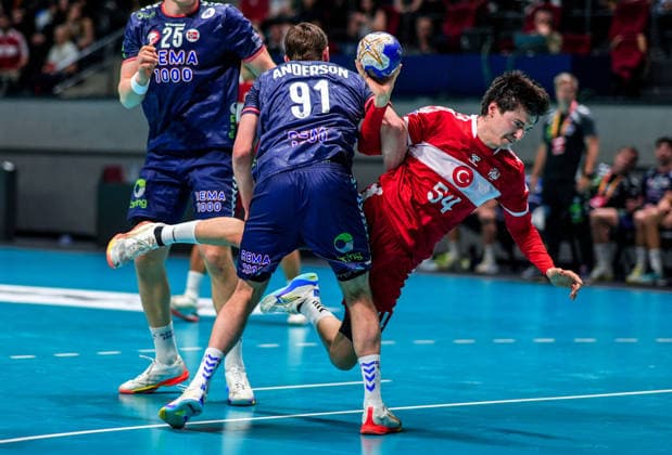 Turkiye v Norway - World Handball Championship Qualifiers ANKARA, TURKIYE - MAY 16: Ali Emre Babacan (54) of Turkiye competes against his opponent during the 2027 IHF Men s World Handball Championship European Qualifiers phase 3 second-leg match between Turkiye and Norway at Prof. Dr. Yasar Sevim Handball Hall in Ankara, Turkiye, on May 16, 2026. Ercin Erturk Anadolu Ankara Turkey. Editorial use only. Please get in touch for any other usage.  Copyright: x2026xAnadoluxErcinxErturkx