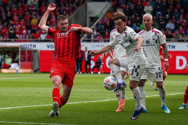 Patrick Mainka 6 1FC Heidenheim 1846 and Paul Nebel 8 1 FSV Mainz 05 in action, 1 FC Heidenheim vs 1 FSV Mainz 05, Football, Men, Bundesliga, DFL, Season 2025 2026, 34 Matchday, Second Round, 16 05 2026 DFB regulations prohibit any use of photographs as image sequences and or quasi video Heidenheim Baden Wuerttemberg Germany Copyright: xkolbert-press MartinxAgüerax