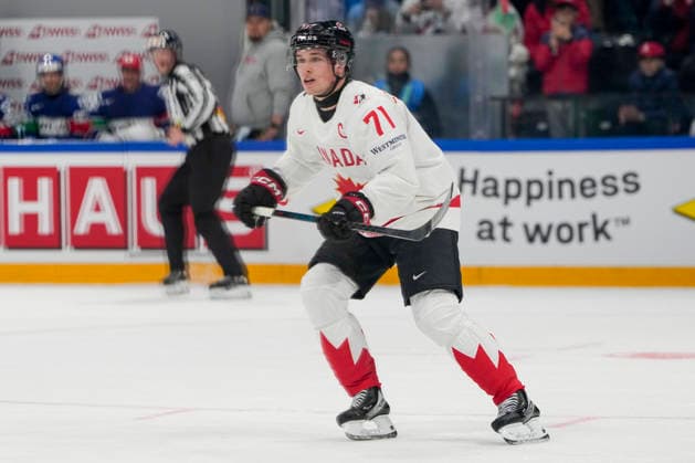 FRIBOURG, SWITZERLAND MAY 16 Macklin Celebrini of Canada in action during the 2026 IIHF Ice Hockey World Championship Switzerland game between Italy and Canada at BCF Arena on May 16, 2026 in Fribourg, Fribourg Fribourg BCF Arena Fribourg Switzerland Copyright: xJustPictures.ch JarixPestelaccix jp-en-EuSpIm-JP6_JAR_Italy_Canada_16May2026_00048